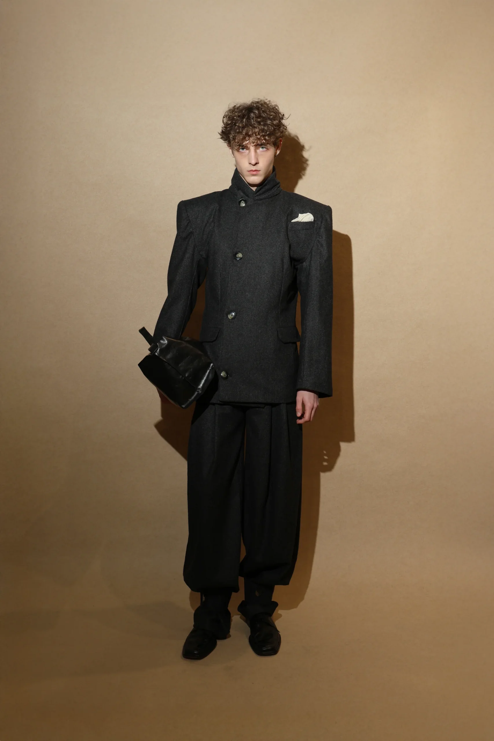 ERROR SERIES 4.0 — LOOK 16
